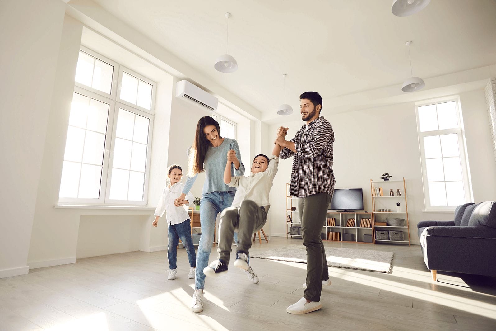 happy family Greater Denver House Cleaners